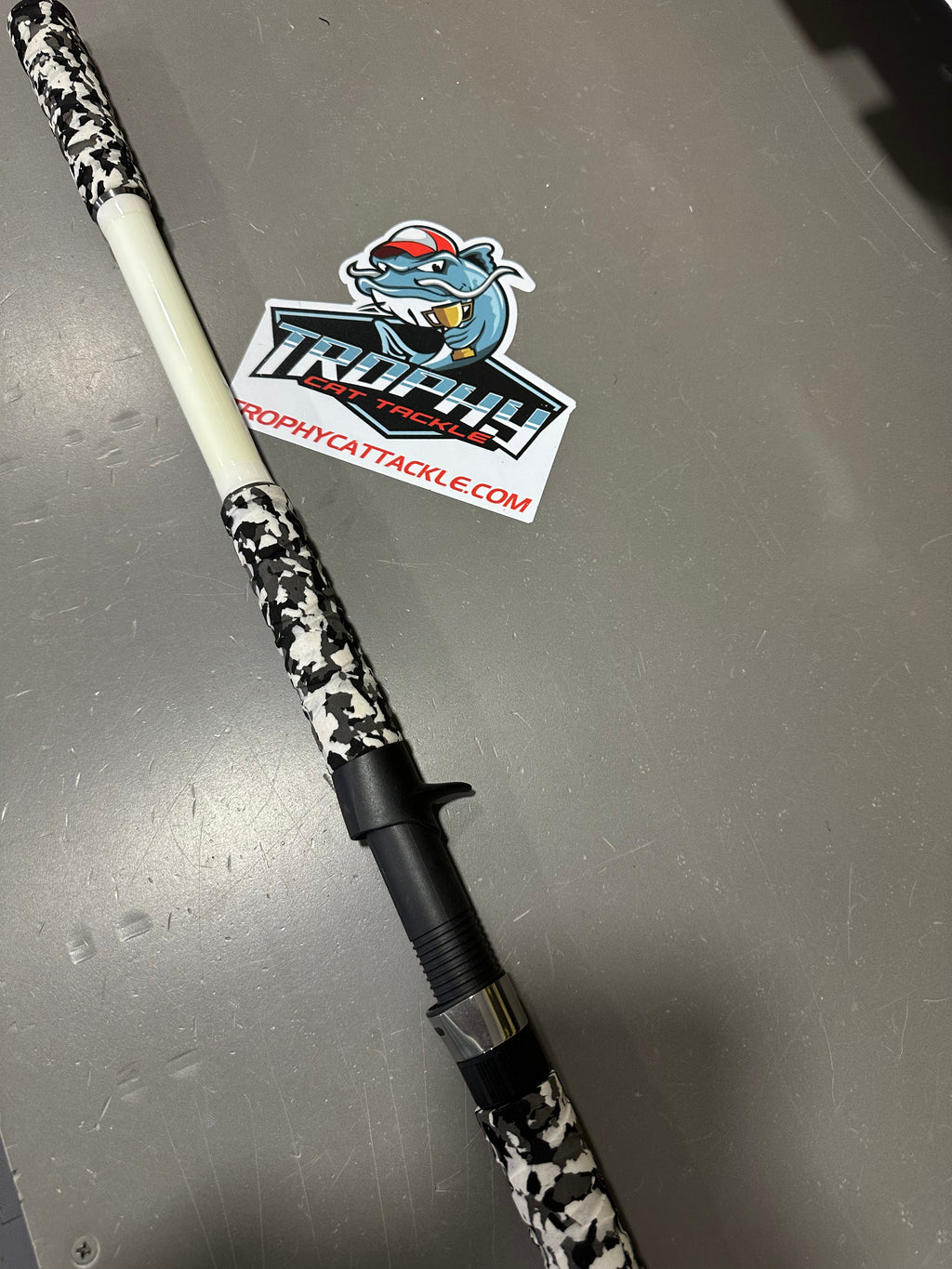 The White Lightning Bumping Rod - Casting - Taylor Holler Tackle Co.
